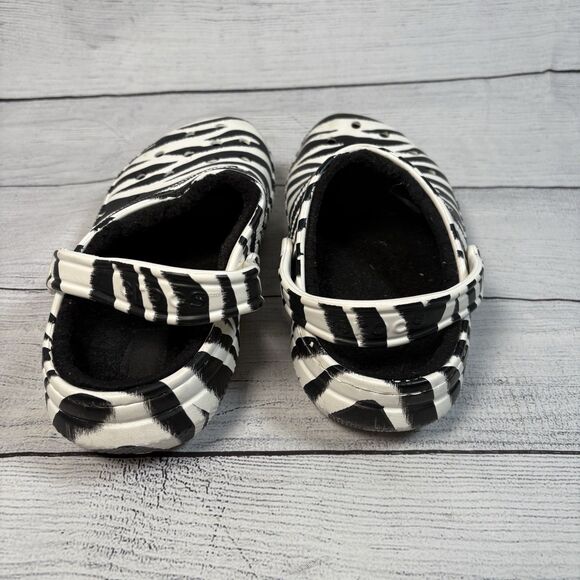 Crocs Womens Sz 7 Zebra White Black Classic Faux Fur Lined Mules Clogs Shoes - Picture 4 of 5